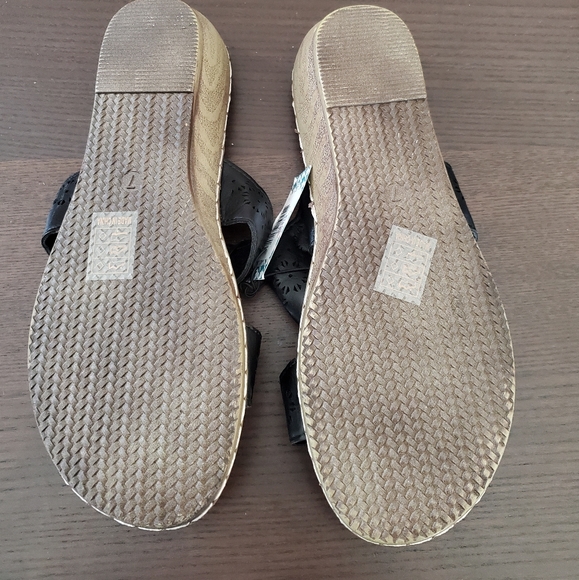 NEW Ashley Blue comfort t-strap slide on sandal - Picture 4 of 5